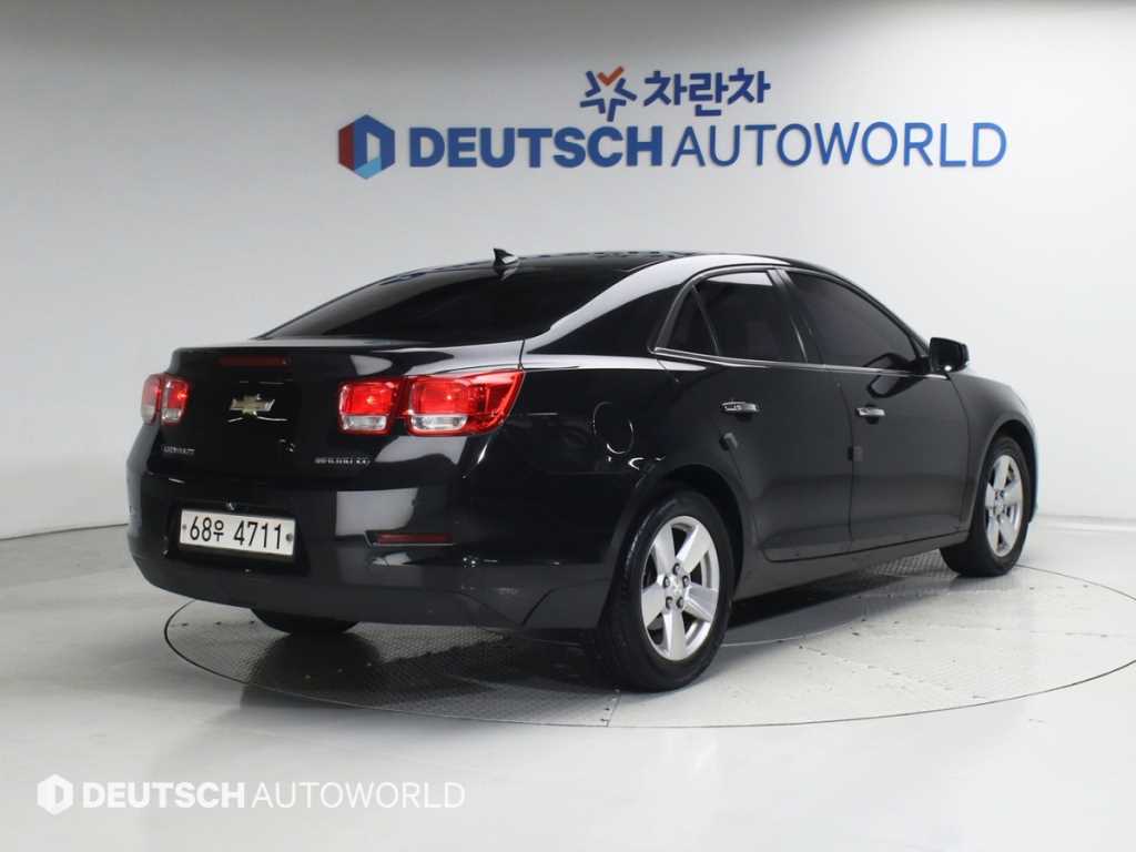 Chevrolet Malibu - Vista 6