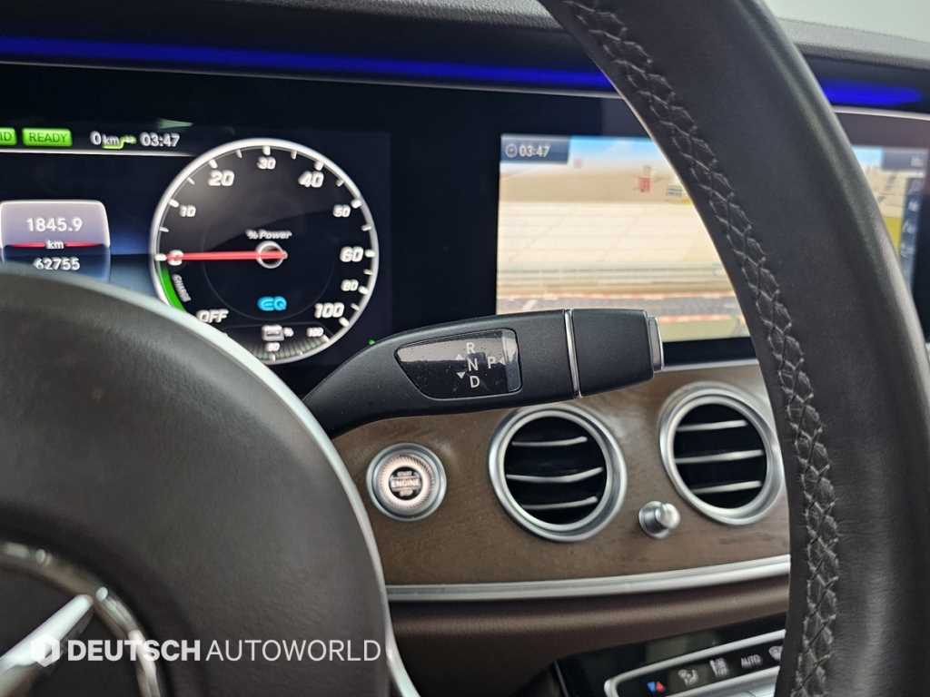 Mercedes Benz E class - Vista 11