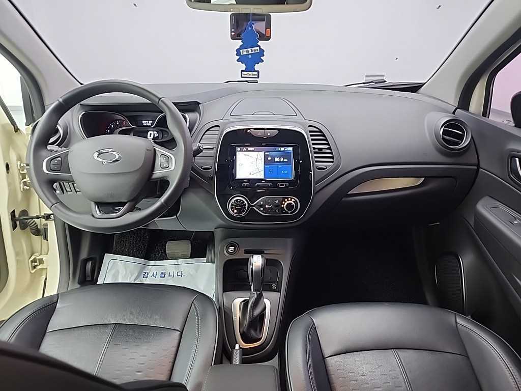 SAMSUNG QM3 - Vista 9
