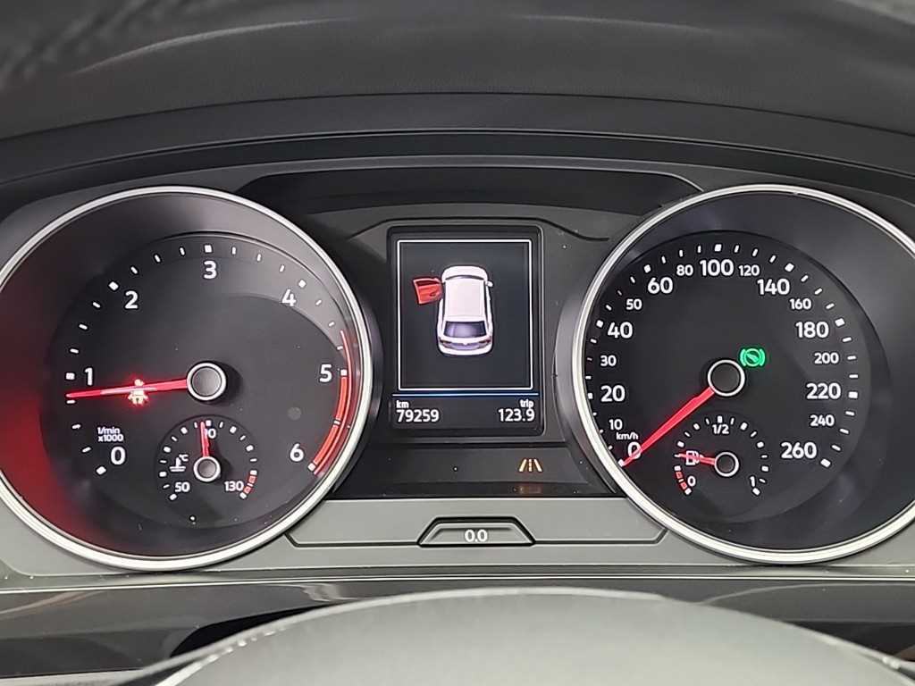 Volkswagen Tiguan - Vista 8