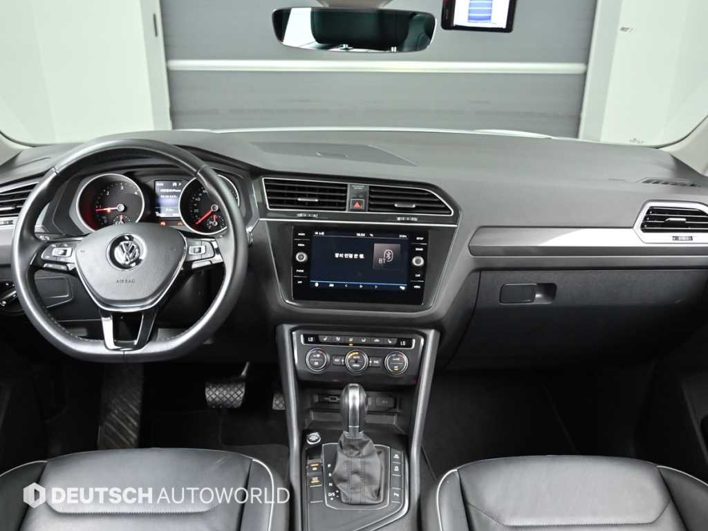 Volkswagen Tiguan - Vista 9