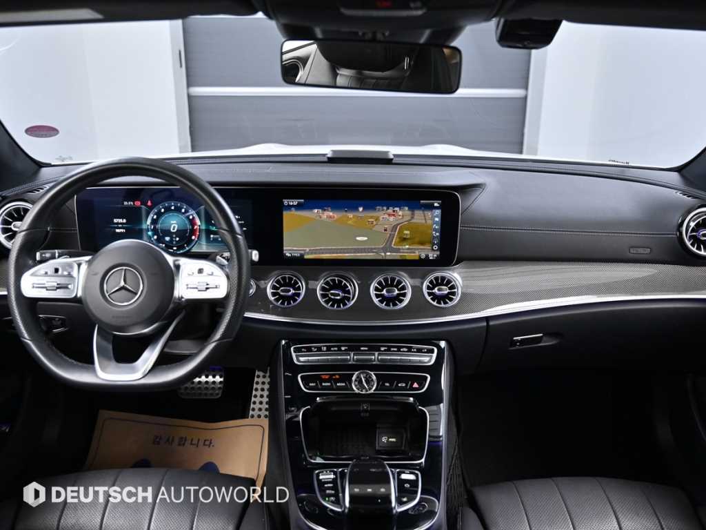 Mercedes Benz E class - Vista 9