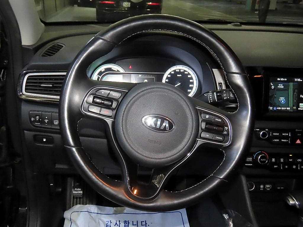 KIA Niro - Vista 10