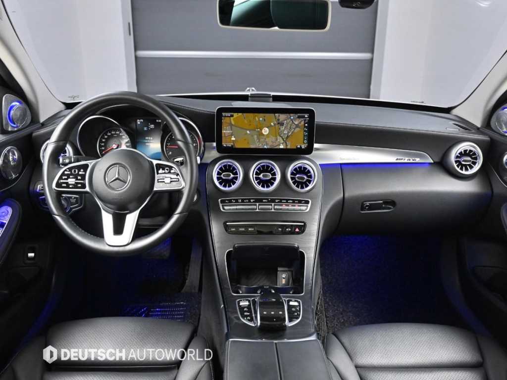 Mercedes Benz C Class - Vista 9