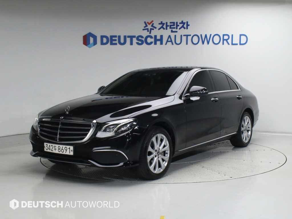 Mercedes Benz E class - Vista 2