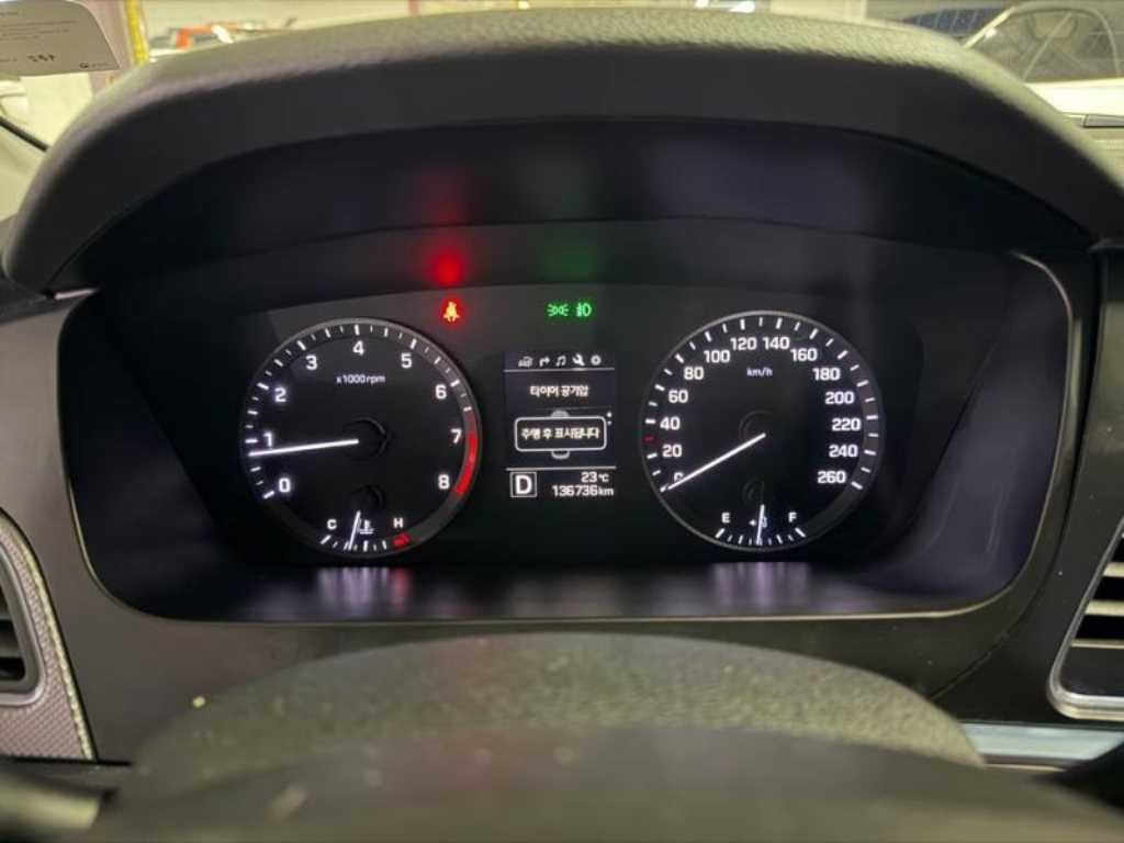 HYUNDAI Sonata - Vista 11