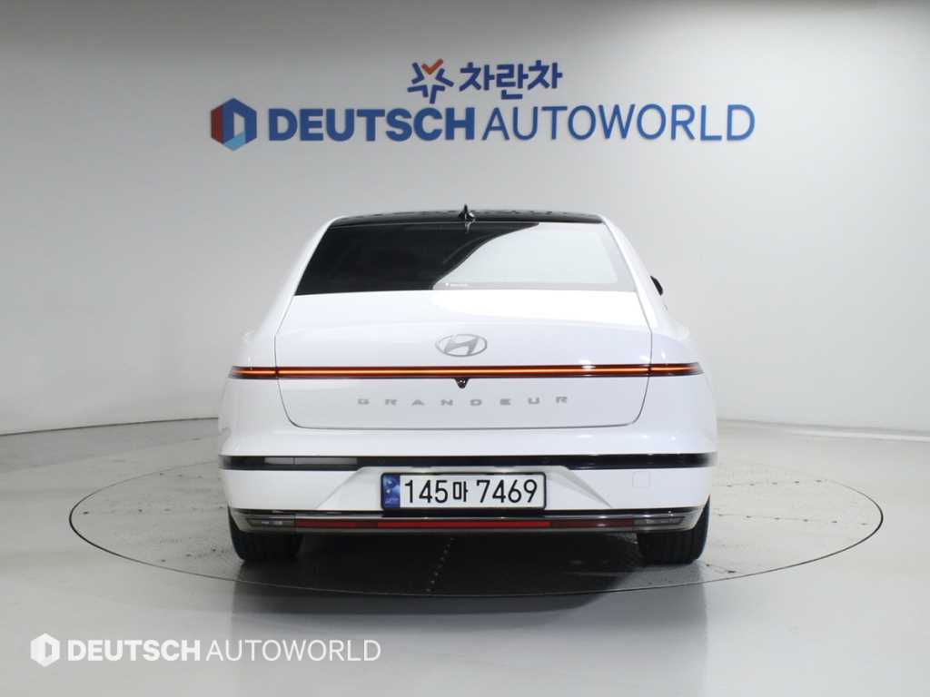 HYUNDAI Grandeur - Vista 6