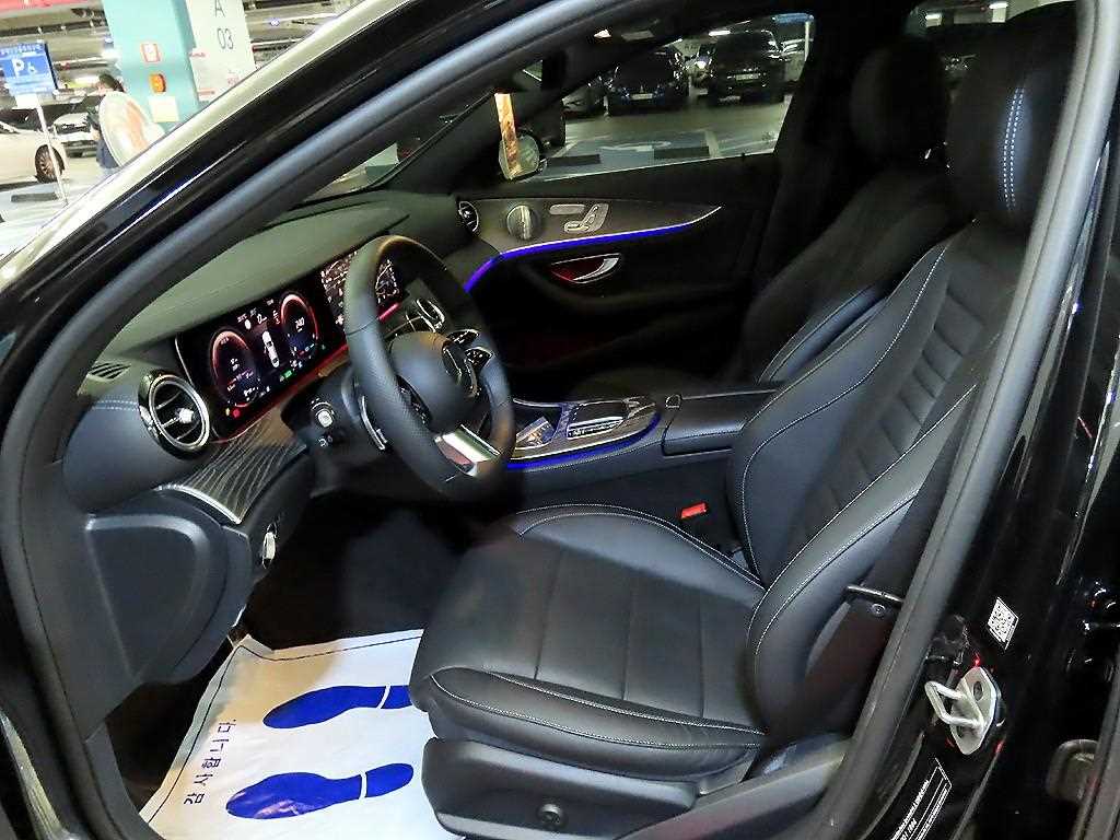 Mercedes Benz E class - Vista 8