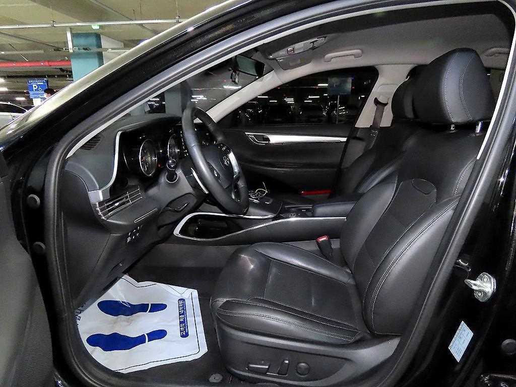 HYUNDAI Grandeur - Vista 8