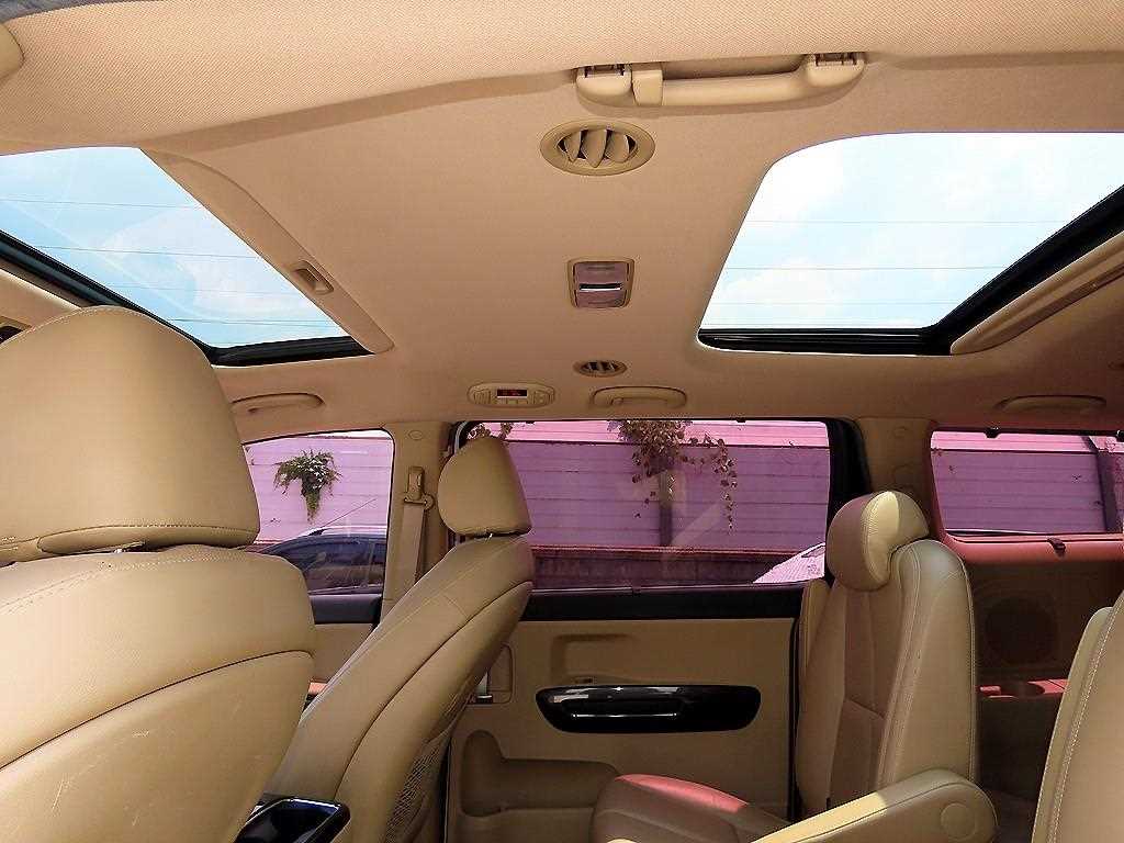 KIA Carnival 2015 Blanco - Importación desde Corea - HF Imports Iquique - Foto 18