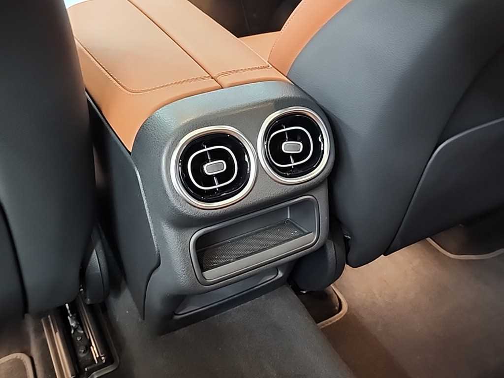Mercedes Benz GLC Class 2024 Blanco - Importación desde Corea - HF Imports Iquique - Foto 15