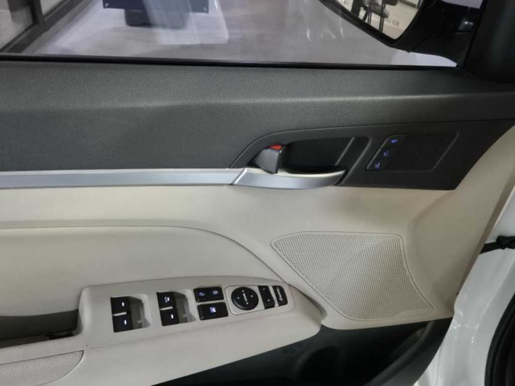 HYUNDAI Avante 2019 - Importación desde Corea - HF Imports Iquique - Foto 14