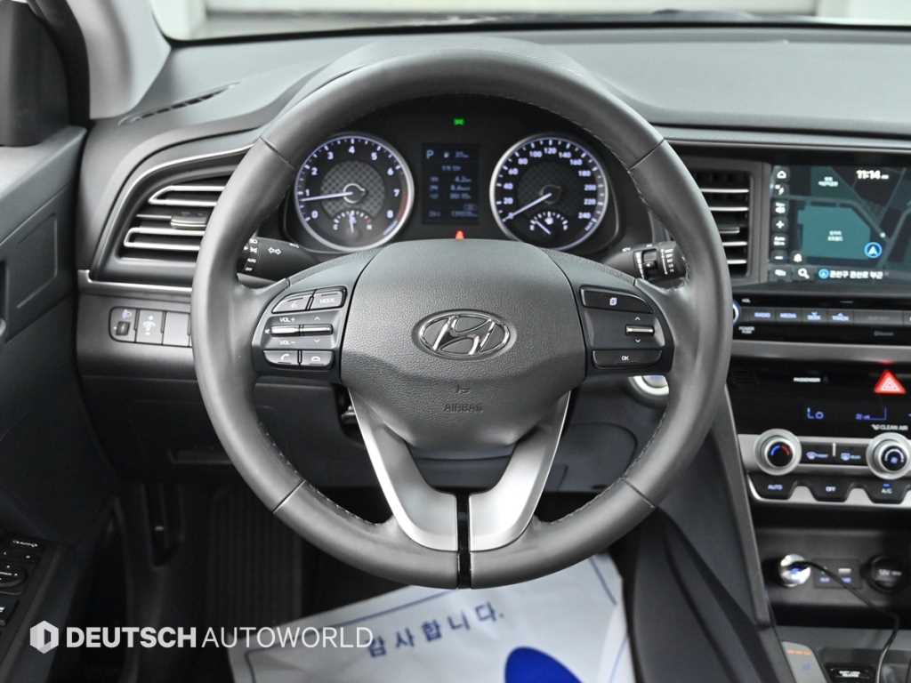 HYUNDAI Avante 2019 Blanco - Importación desde Corea - HF Imports Iquique - Foto 15