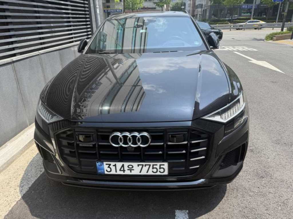 Audi Q8 2021 Negro - Importación desde Corea - HF Imports Iquique - Foto 1