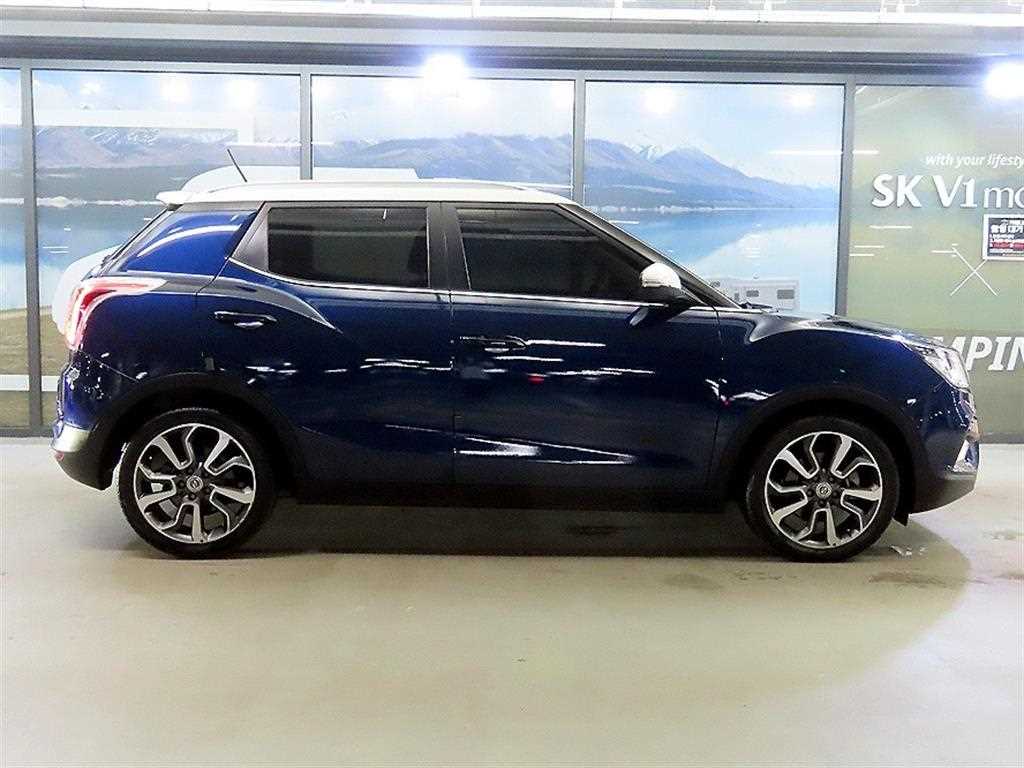 Ssangyong Tivoli - Vista 3