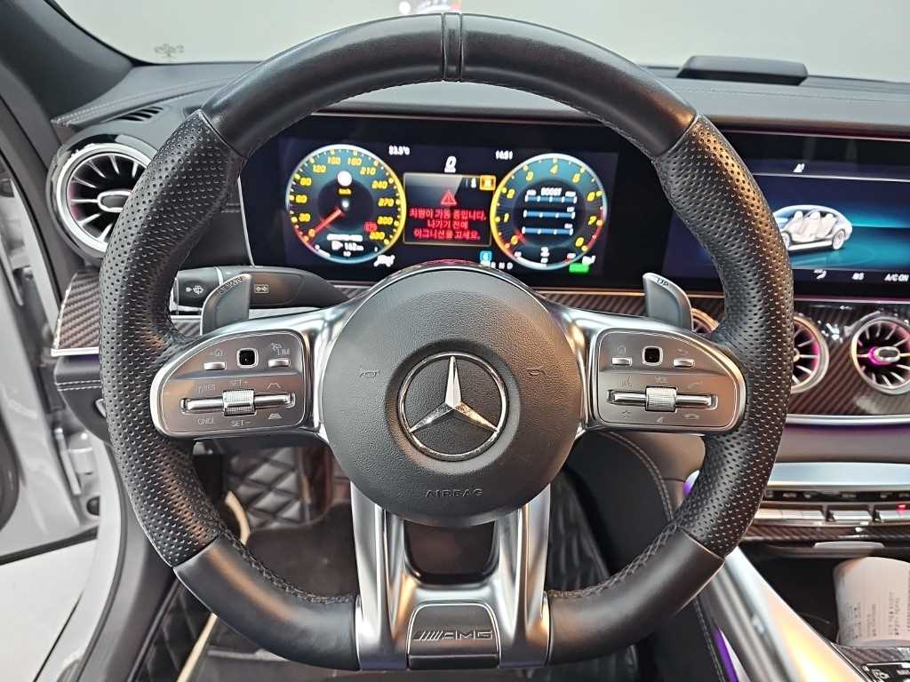 Mercedes Benz AMG GT - Vista 11