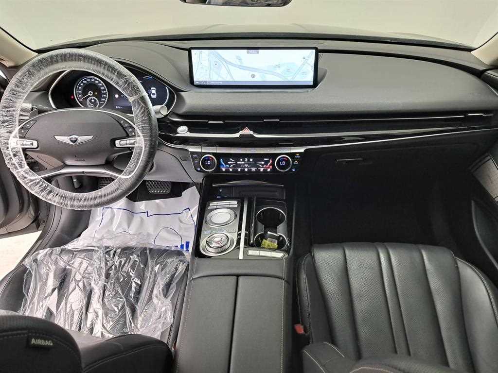 Genesis G80 - Vista 8