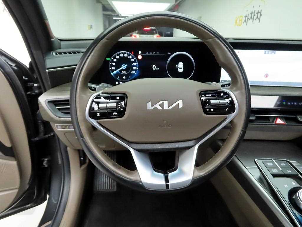 KIA K8 - Vista 10