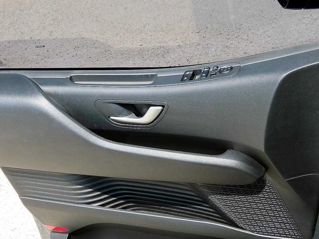 HYUNDAI Staria 2024 Gris - Importación desde Corea - HF Imports Iquique - Foto 13