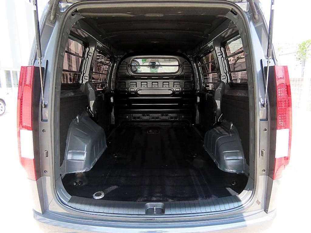 HYUNDAI Staria 2024 Gris - Importación desde Corea - HF Imports Iquique - Foto 19