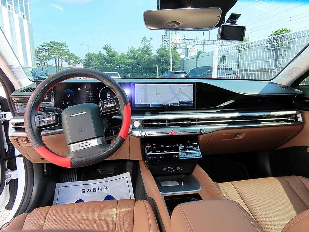HYUNDAI Grandeur - Vista 9
