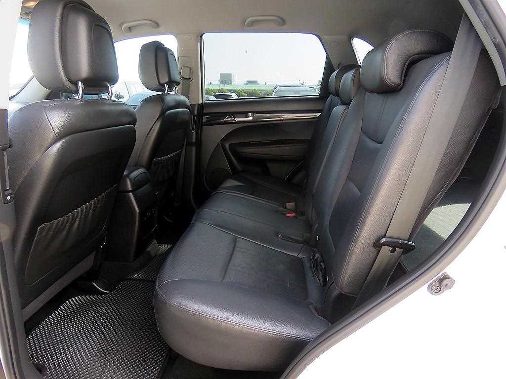 KIA Sorento - Vista 9