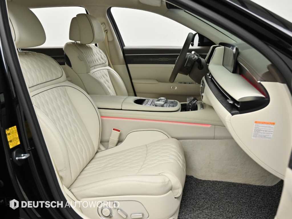 Genesis G90 - Vista 12