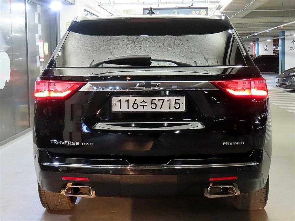 Chevrolet Travers - Vista 7