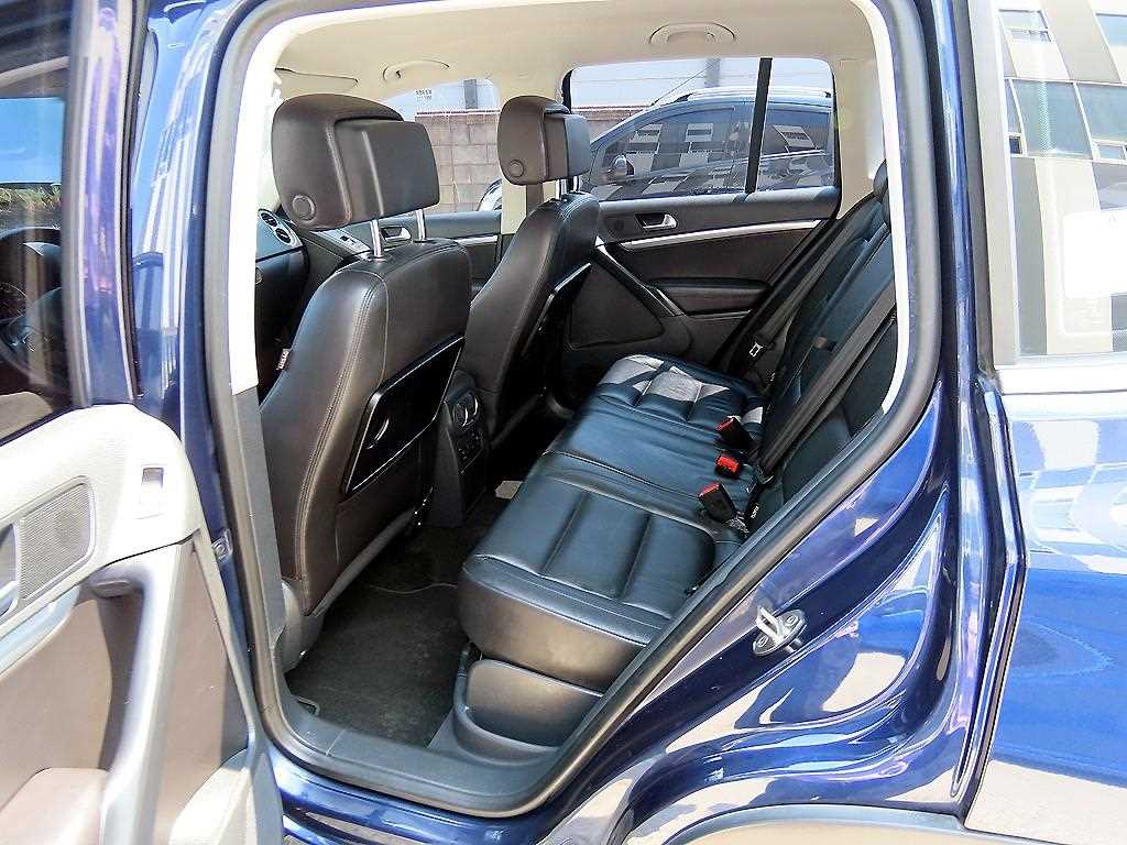 Volkswagen Tiguan - Vista 8