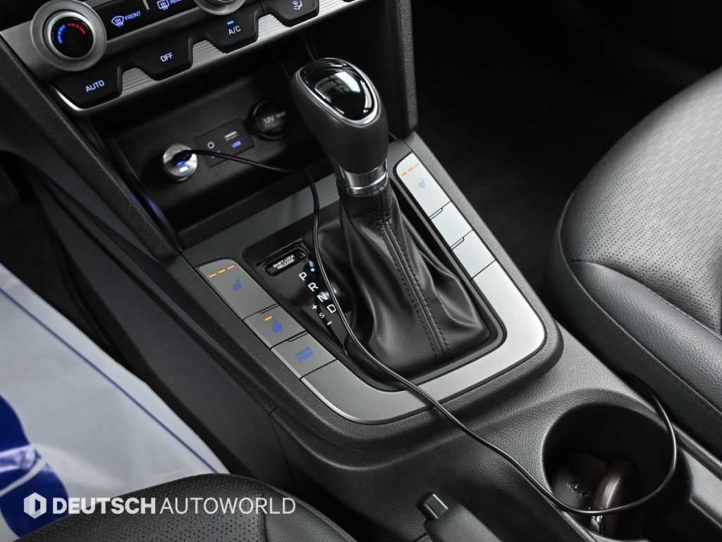 HYUNDAI Avante - Vista 11