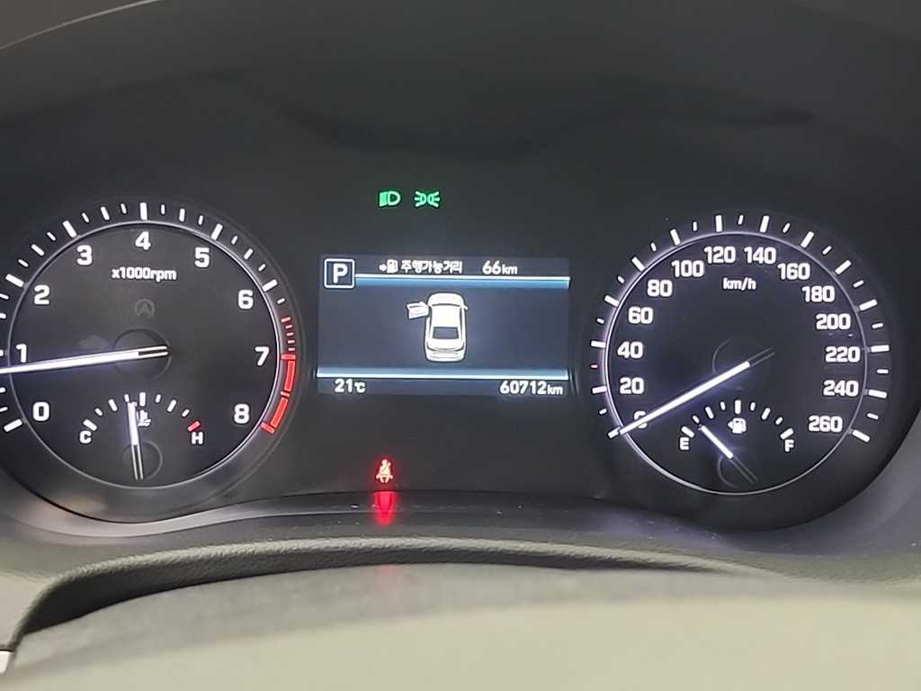 Genesis G80 - Vista 8