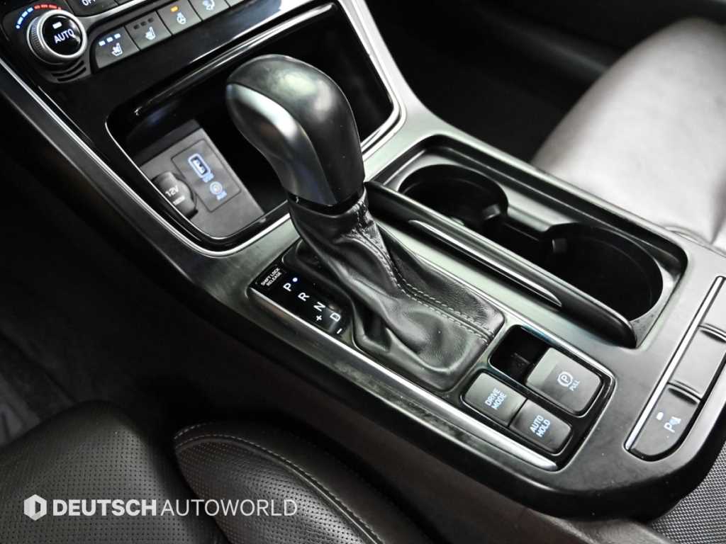 HYUNDAI Grandeur - Vista 11