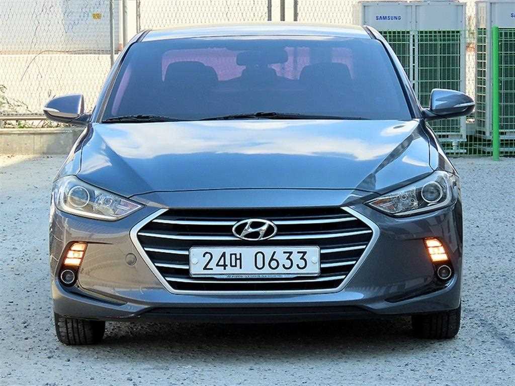 HYUNDAI Avante 2016 Gris - Importación desde Corea - HF Imports Iquique - Foto 1
