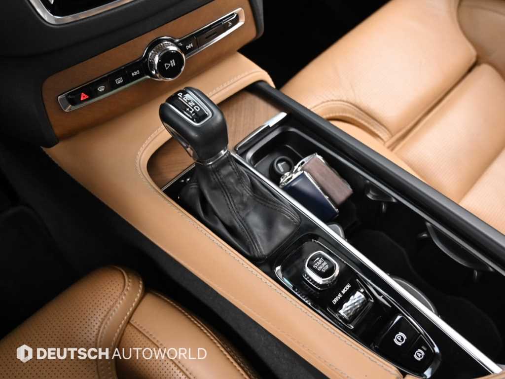 Volvo XC90 - Vista 11