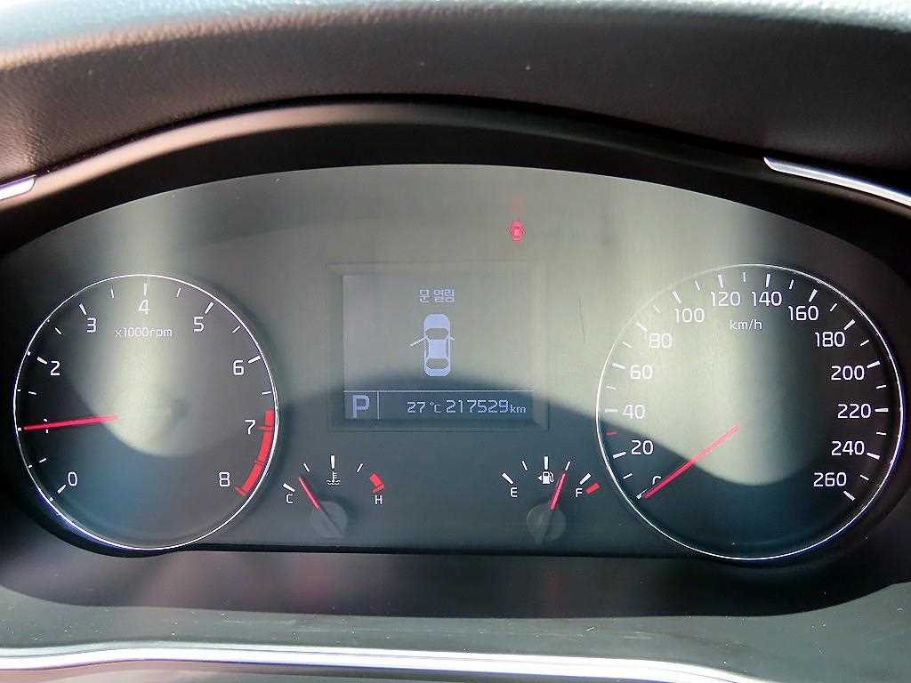 KIA K7 2013 Negro - Importación desde Corea - HF Imports Iquique - Foto 14