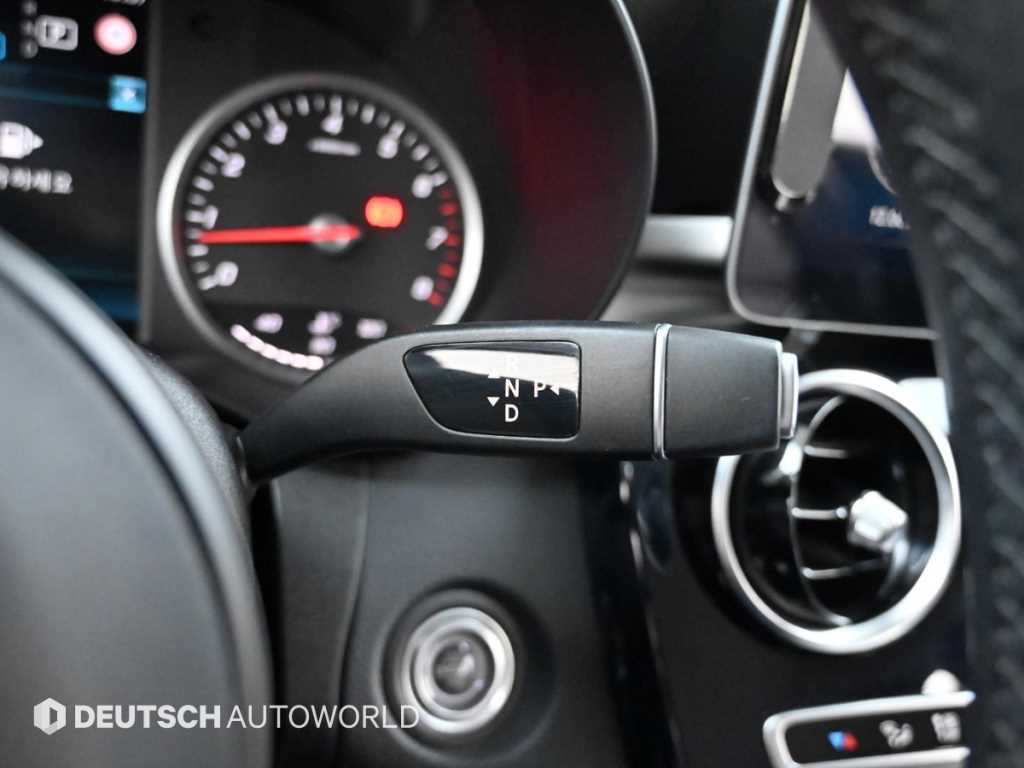 Mercedes Benz C Class - Vista 11