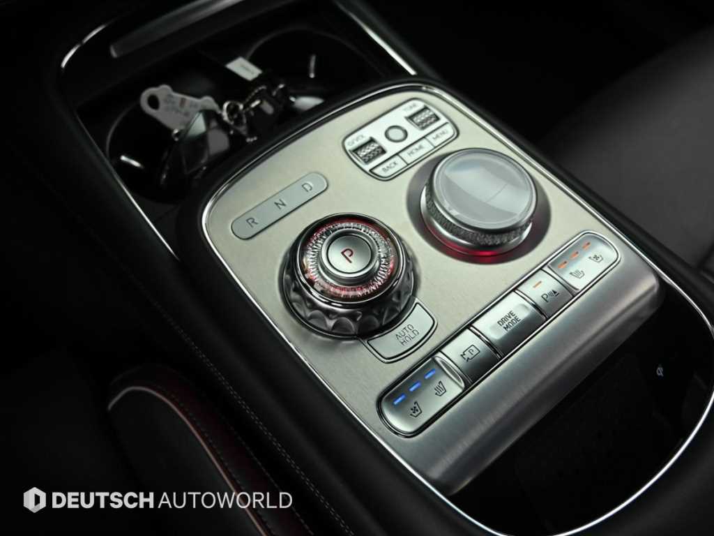 Genesis G90 - Vista 11