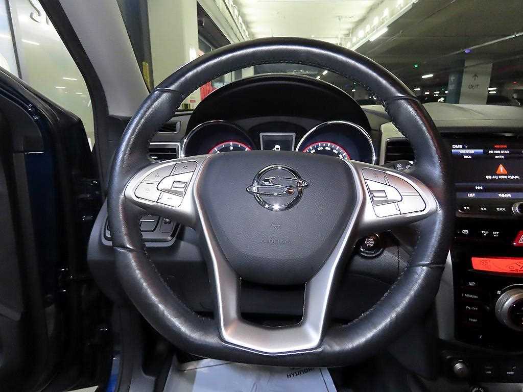 Ssangyong Tivoli - Vista 10
