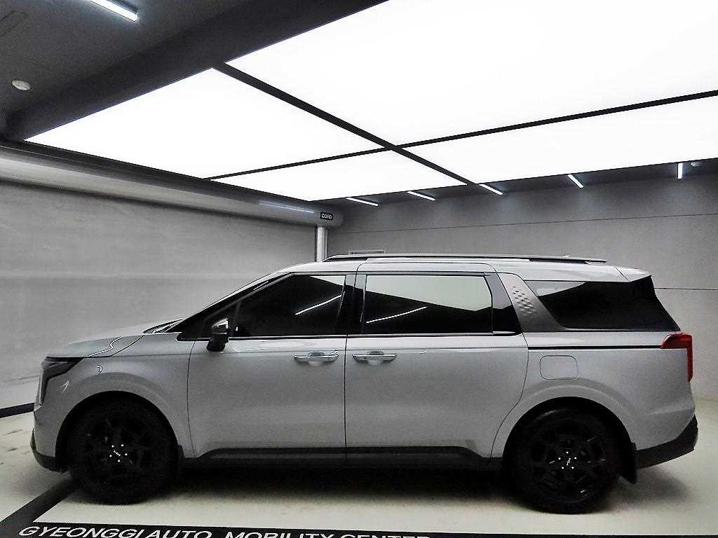 KIA Carnival - Vista 6
