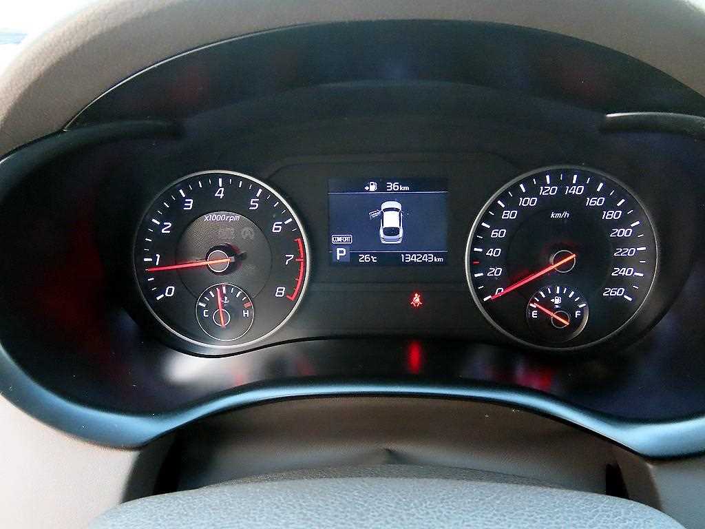 KIA Stinger - Vista 11