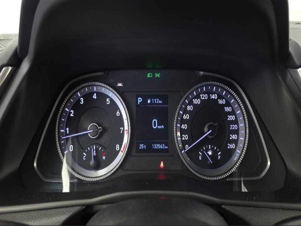 HYUNDAI Sonata - Vista 11