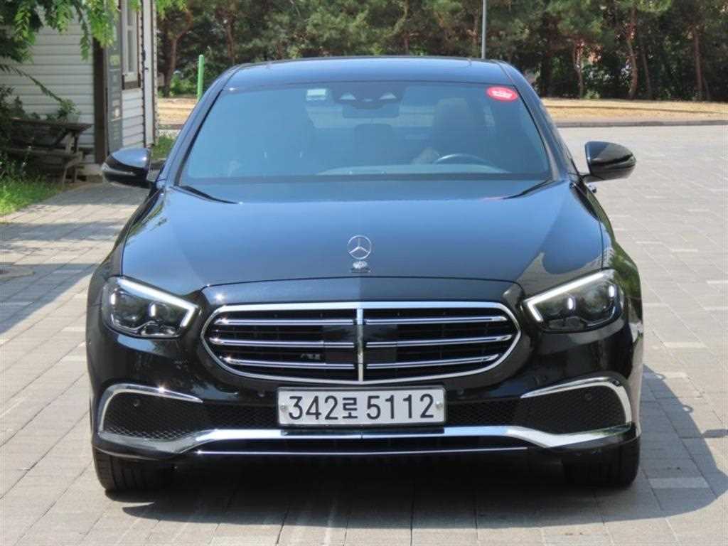 Mercedes Benz E class 2021 Negro - Importación desde Corea - HF Imports Iquique - Foto 1