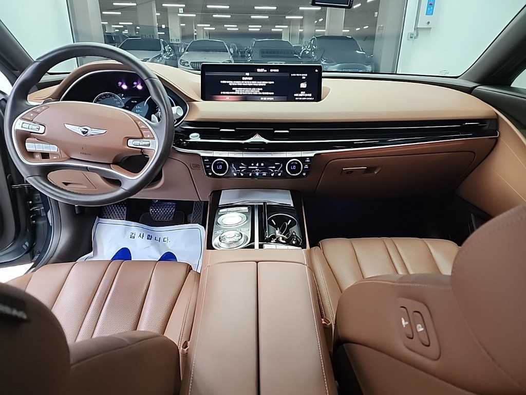 Genesis G80 - Vista 9