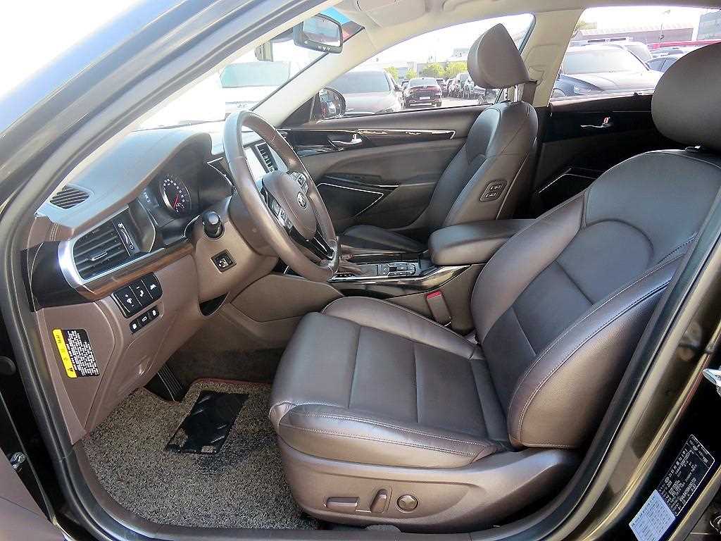 KIA K7 - Vista 8