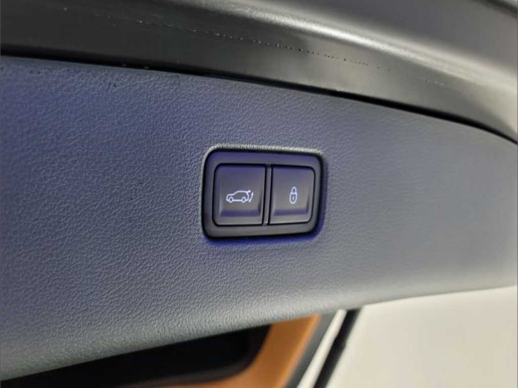 Genesis GV80 - Vista 9