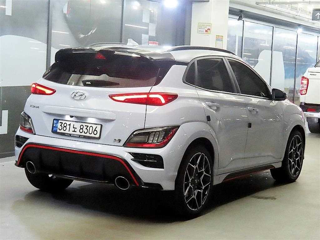 HYUNDAI Kona - Vista 6