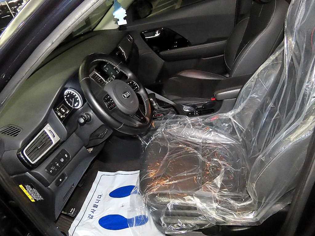 KIA Niro - Vista 8