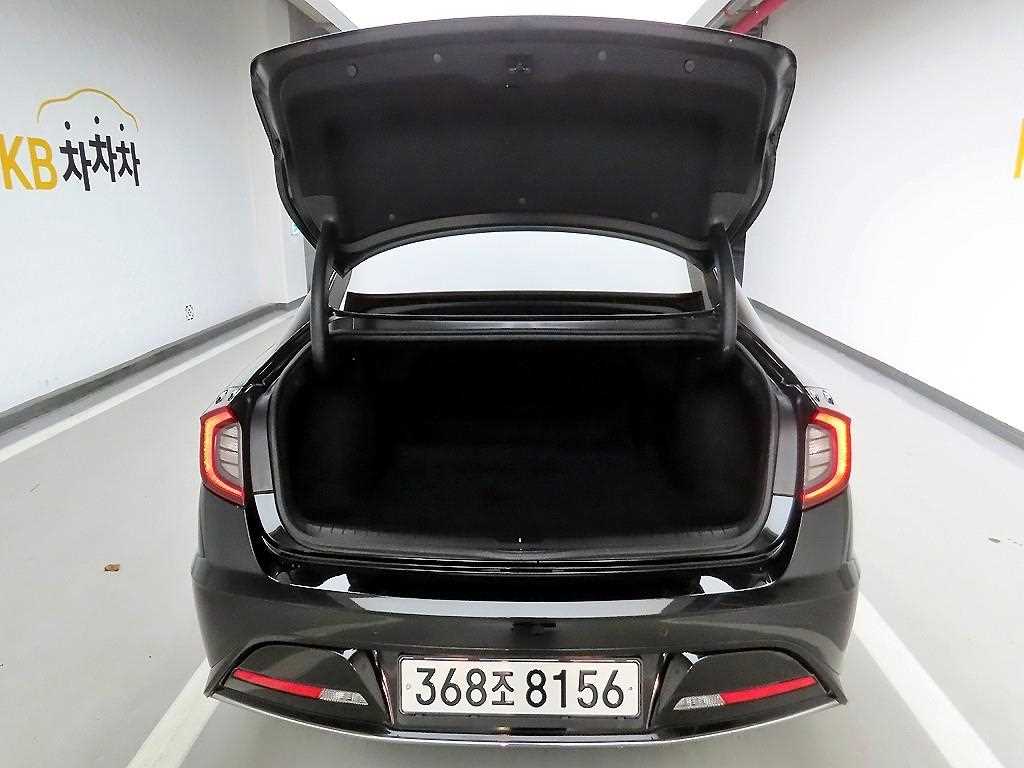 HYUNDAI Sonata - Vista 7