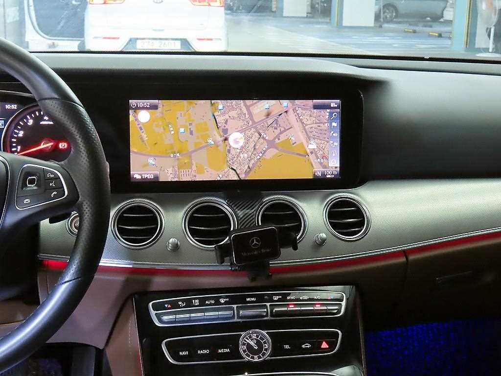 Mercedes Benz E class 2018 Blanco - Importación desde Corea - HF Imports Iquique - Foto 13
