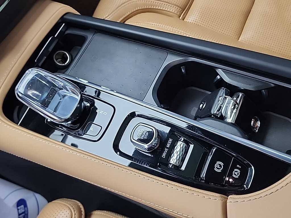 Volvo XC90 - Vista 10